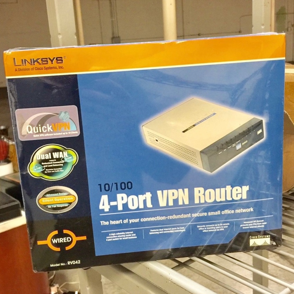 Linksys Cisco 4 port Router- BRAND NEW